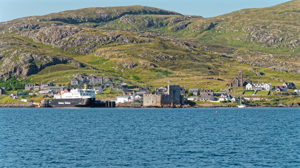 Castlebay Barra capital village