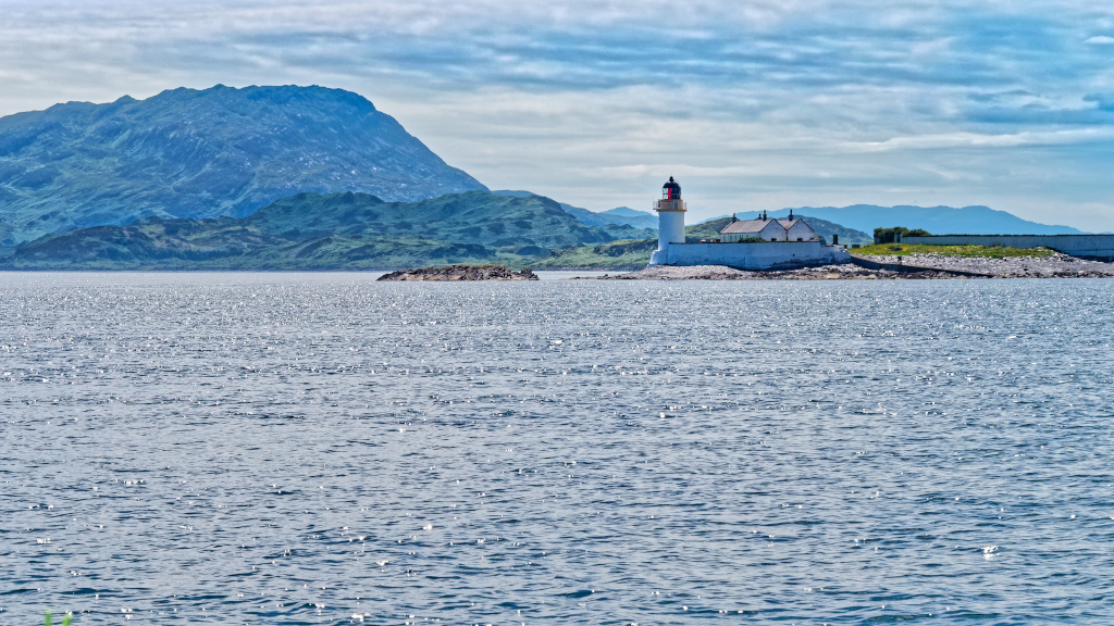 Fladda Island Lighthouse v2-1024px